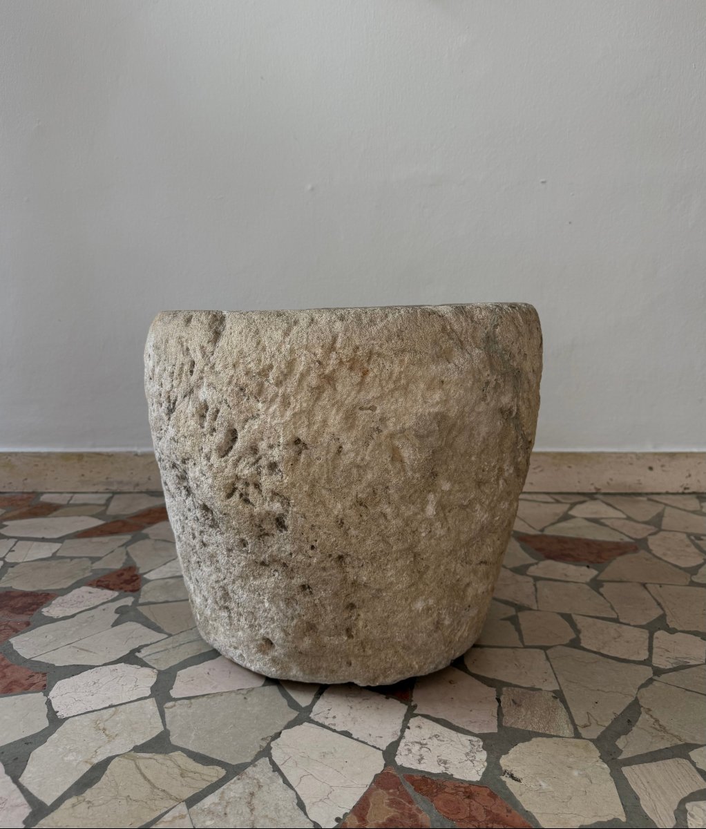 Large Stone Mortar—17th Century. Italy -photo-3
