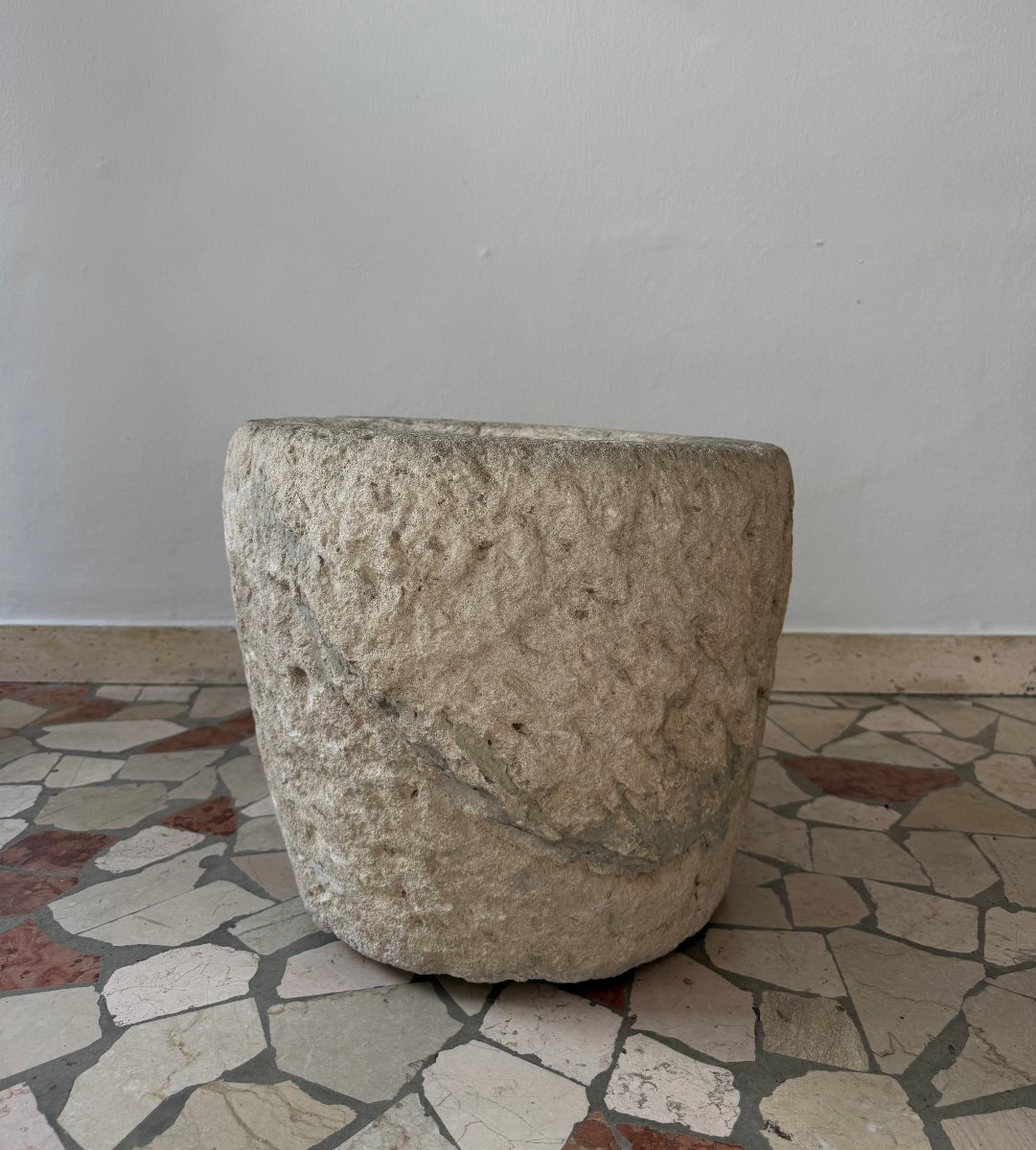 Large Stone Mortar—17th Century. Italy -photo-1