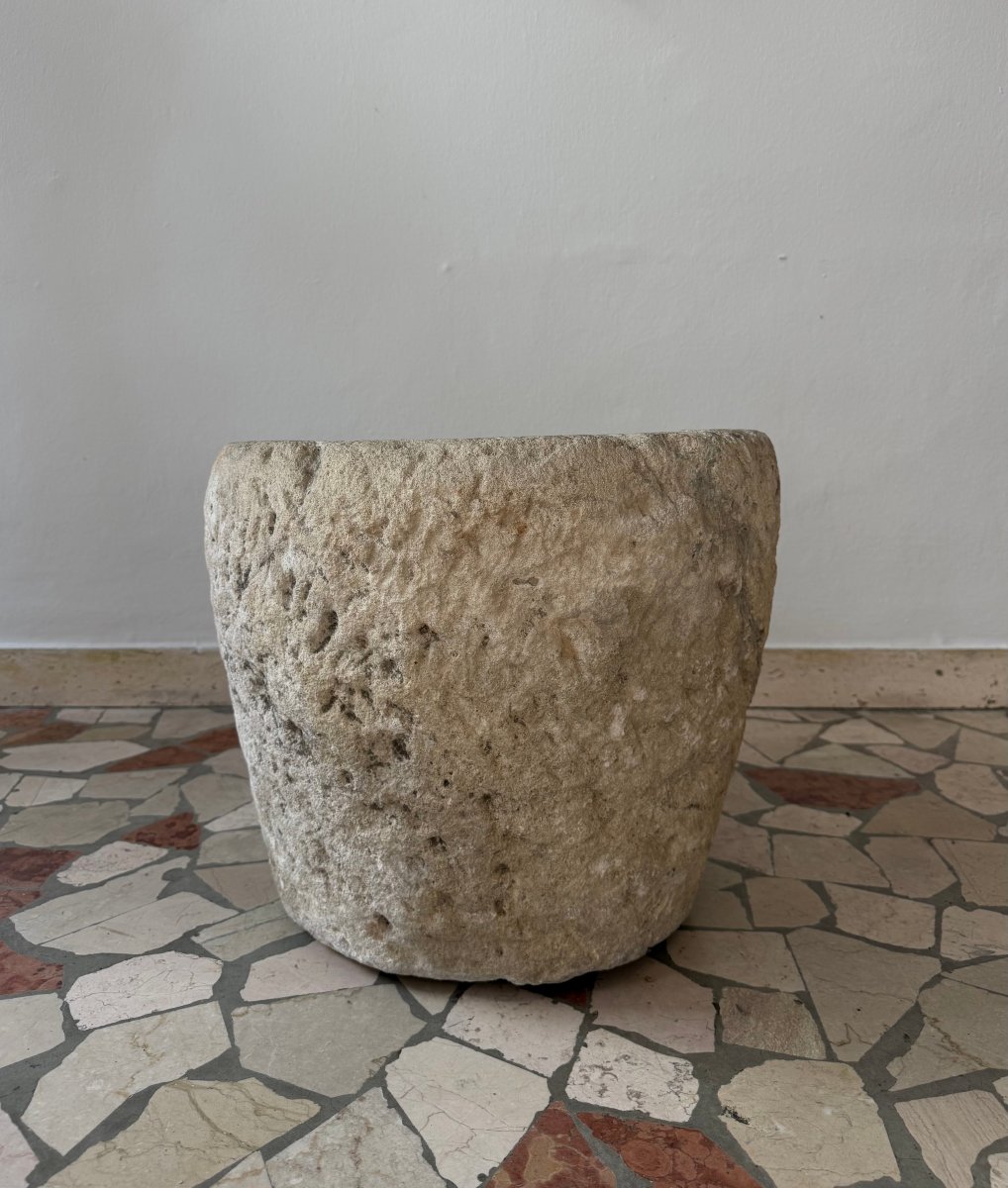 Large Stone Mortar—17th Century. Italy -photo-2