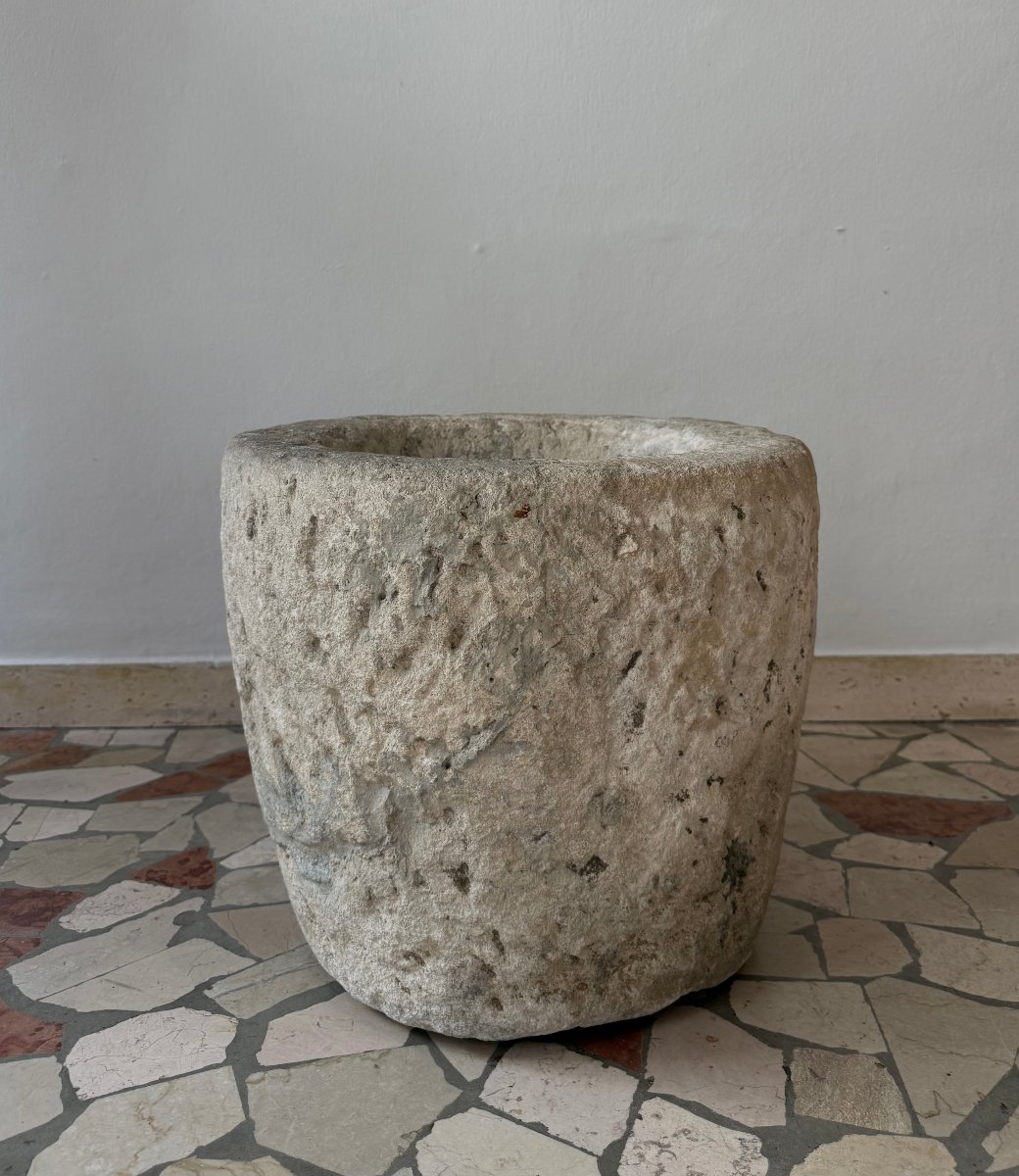 Large Stone Mortar—17th Century. Italy -photo-3