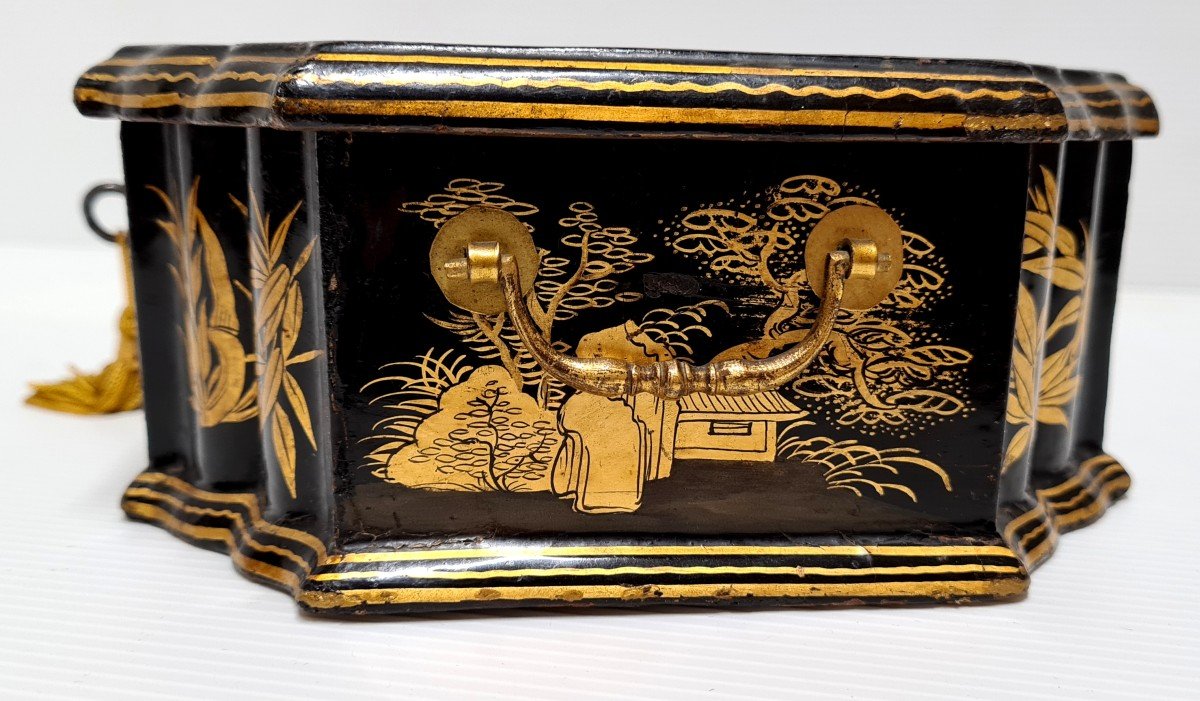 Chinese Lacquer Box Box 18th Louis XV Period Golden Landscape Decor -photo-4