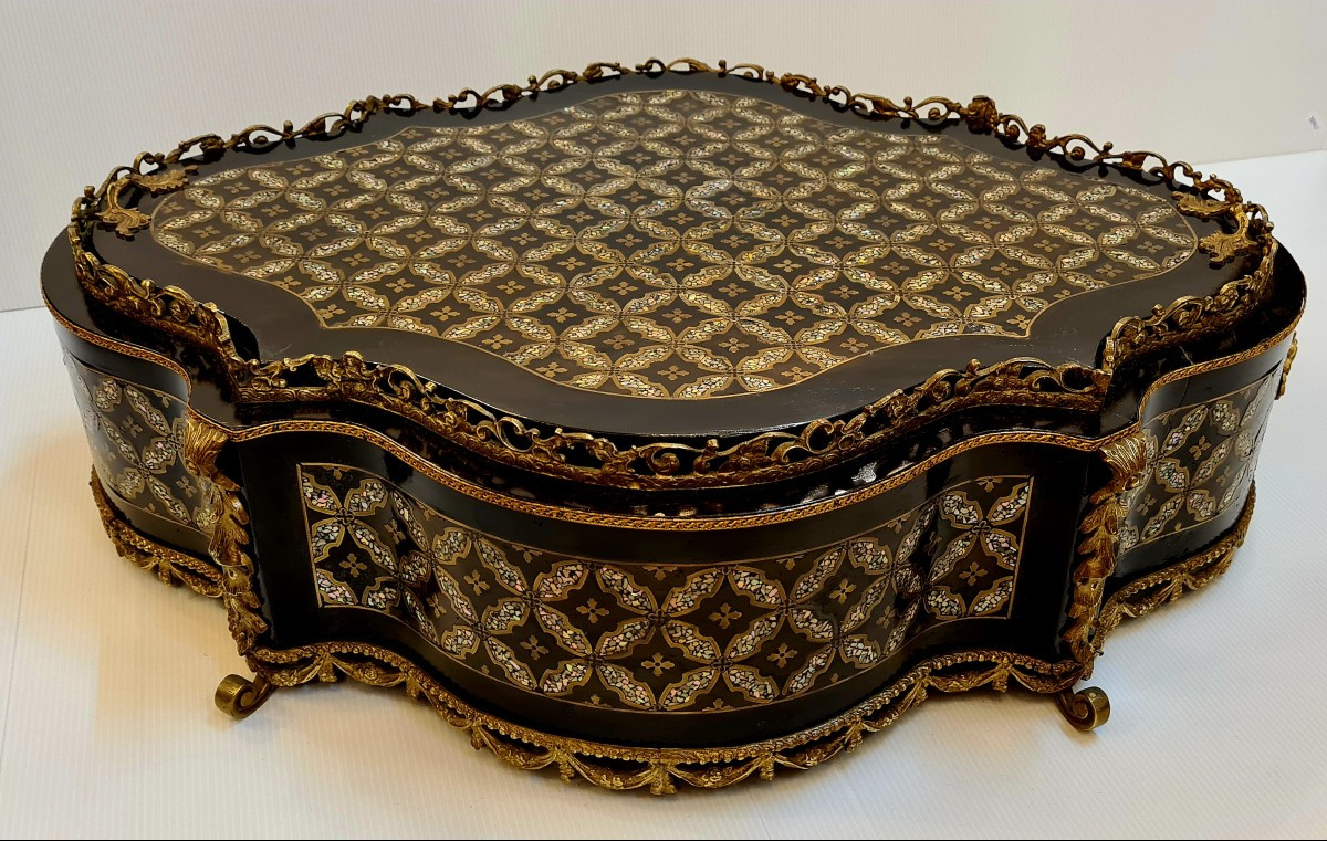 Grande boite jardinière de table , rafraichissoir, Napoléon III marqueterie nacre