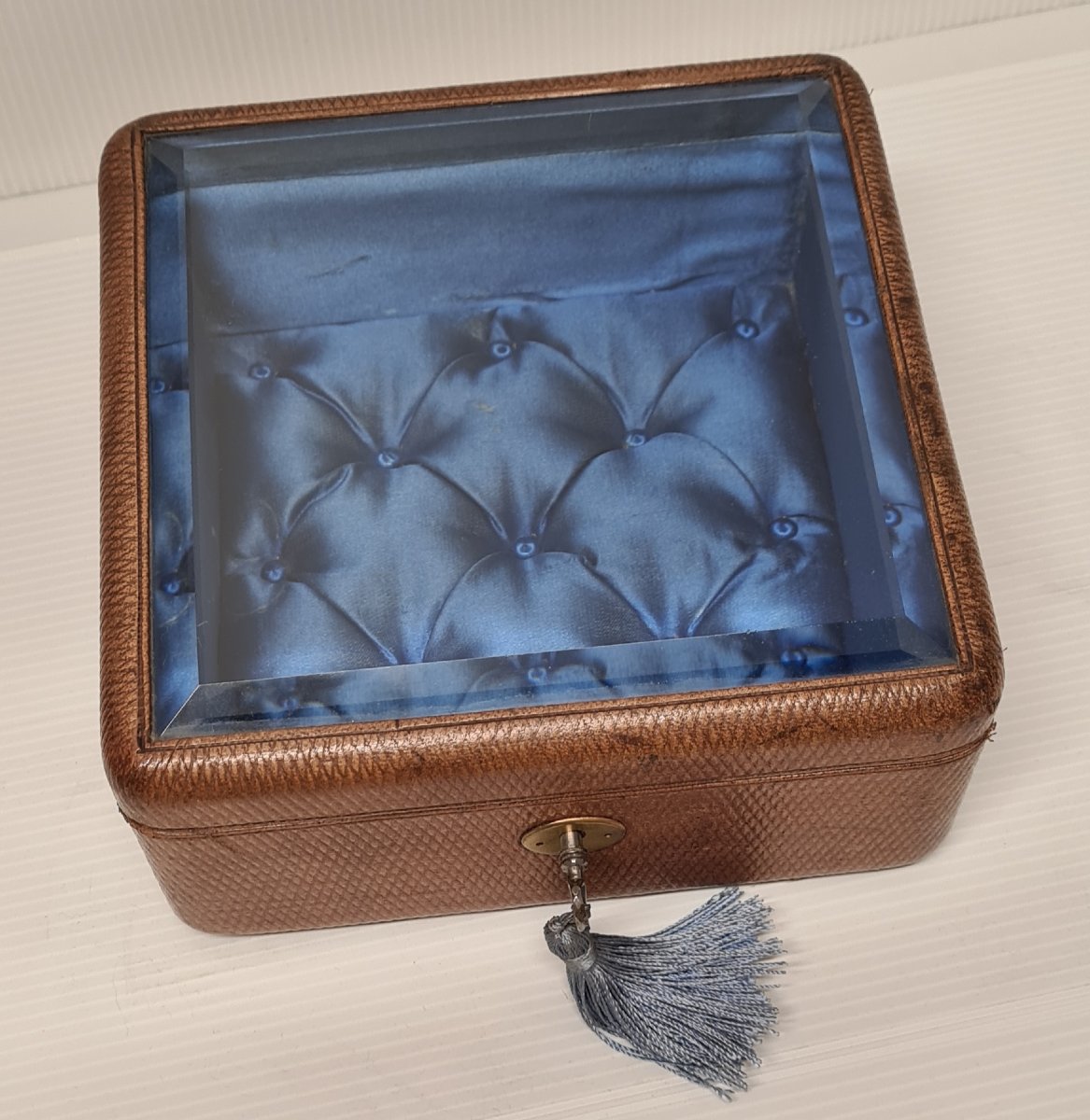 BOITE VITRINE OU COFFRET À BIJOUX NAPOLEON III XIXEME 