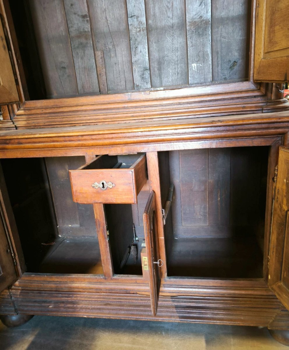Majestic Louis XIV 2-body Buffet In Oak-photo-2
