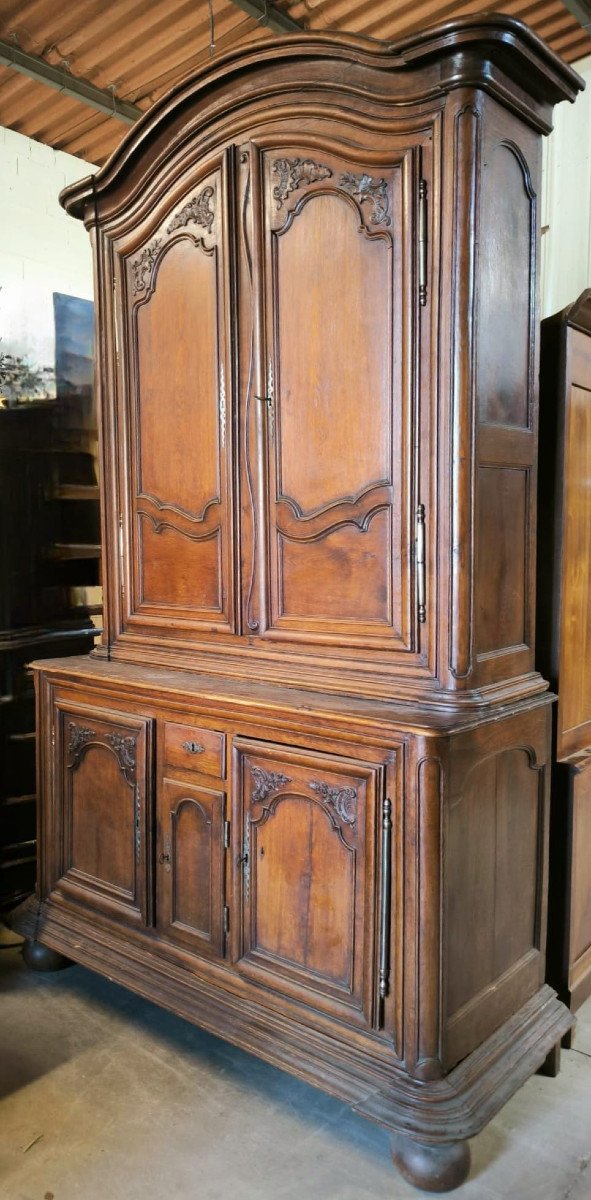 Majestic Louis XIV 2-body Buffet In Oak-photo-4