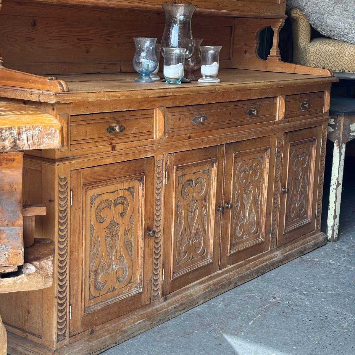 Swiss Alpine Two-part Buffet-photo-4