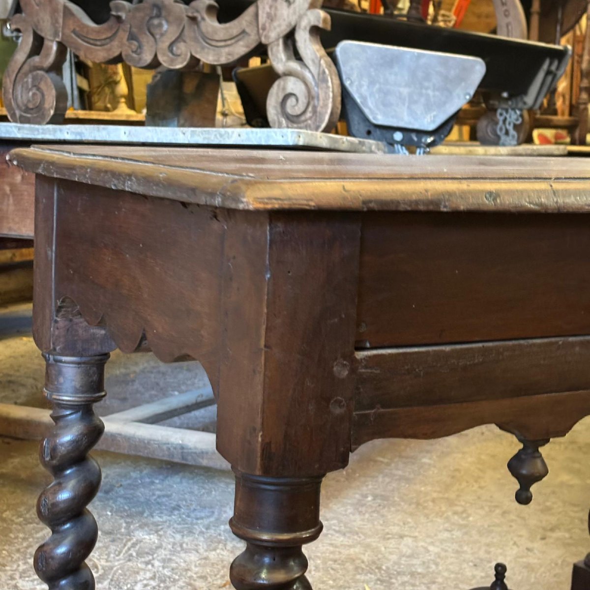Louis XIII Style Desk-photo-2