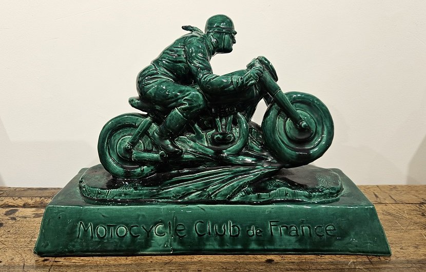 trophé moto , Motocycle club de France , ceramique emaillée  , vers 1932 