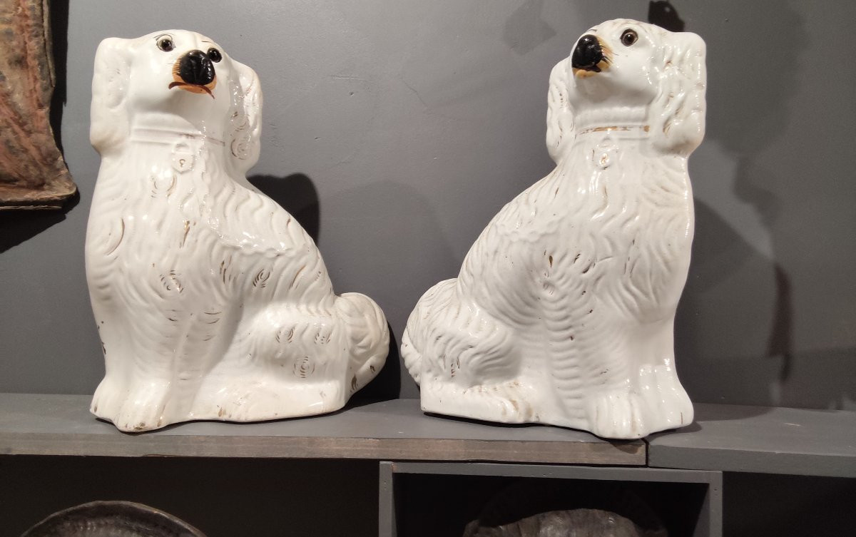 Pair Of Dogs In 19th-century English Earthenware -photo-3