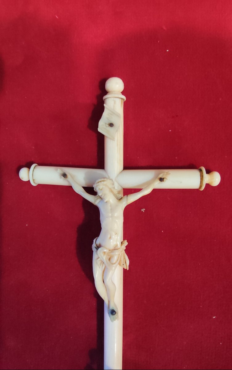 Christ, Carved From Ivory And Mother-of-pearl, 19th Century -photo-2