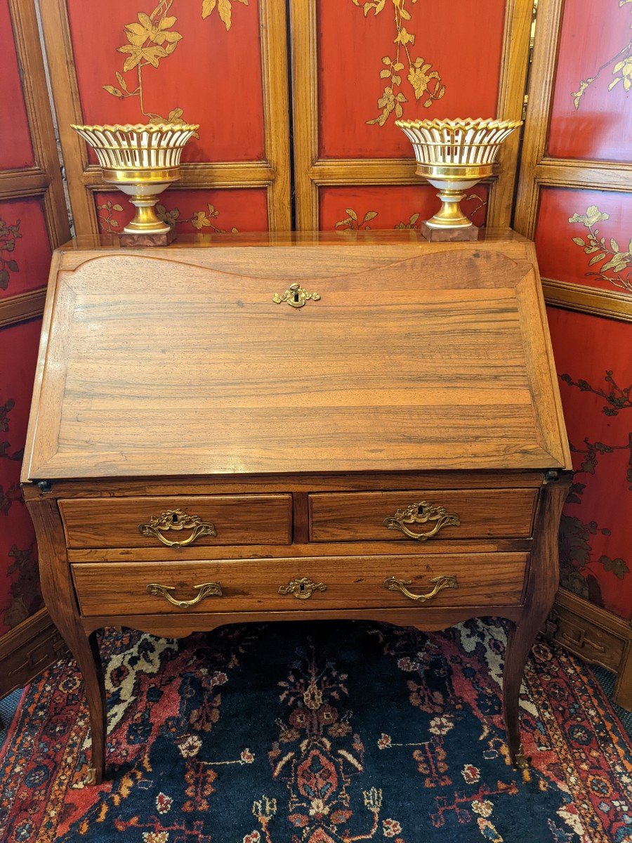 Louis XV Period Walnut Sloping Desk-photo-3