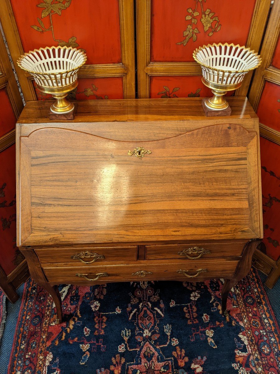 Louis XV Period Walnut Sloping Desk-photo-4