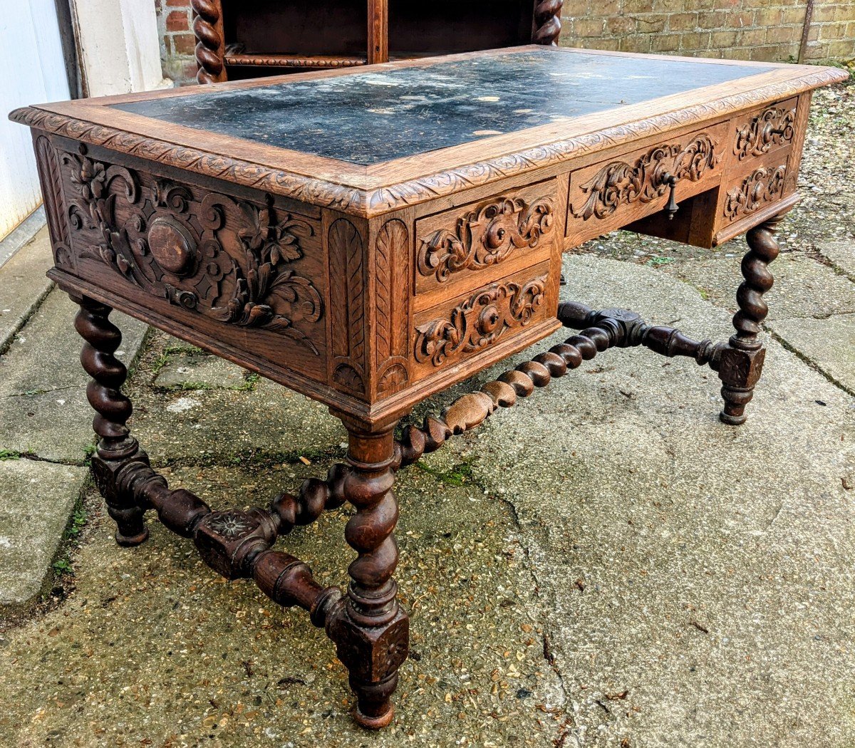 Louis XIII Style Desk And Cardboard Set In Carved Oak -photo-2