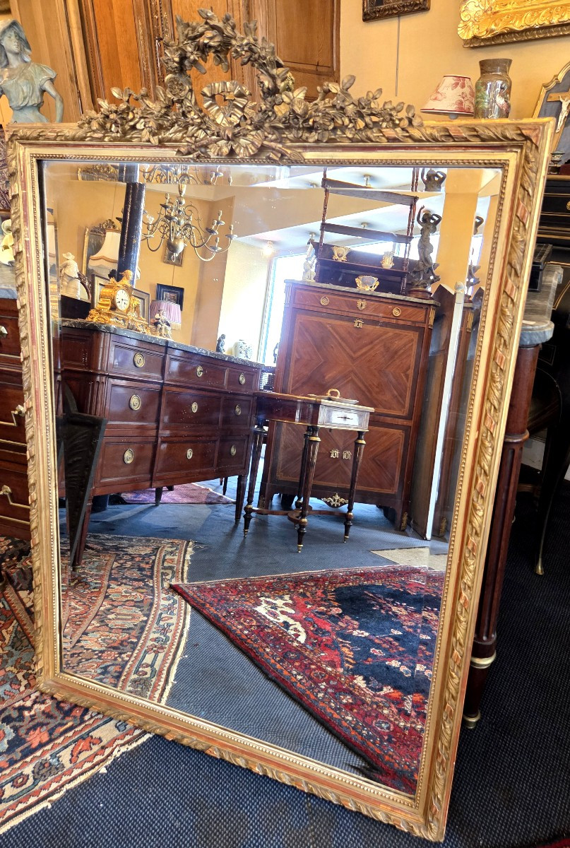 Miroir doré de style Louis XVI et d'époque Napoléon III 130 x 91 .
