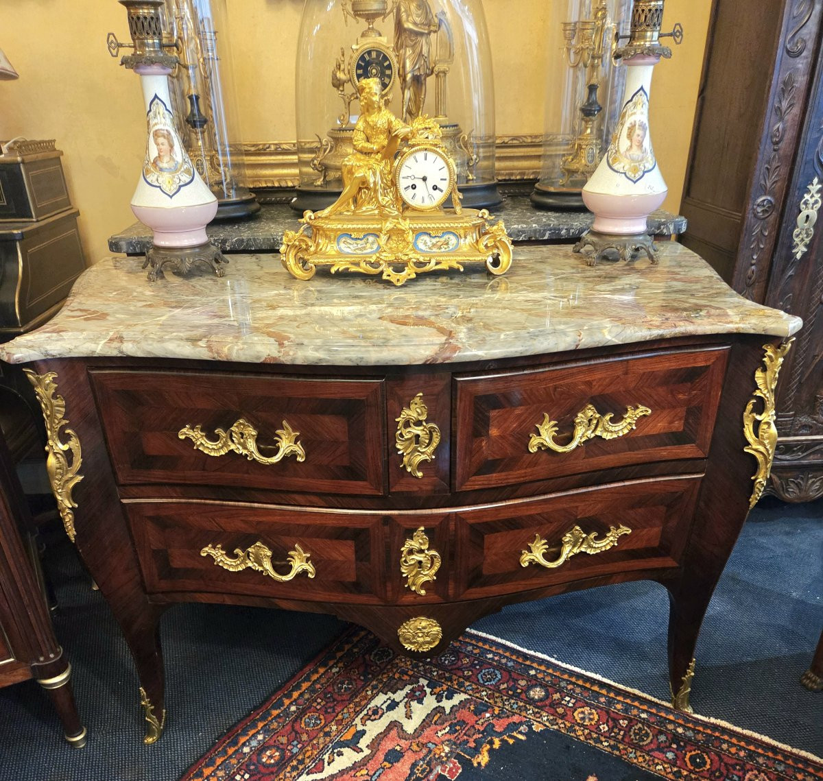 Louis XV Style Commode In Veneered Wood, Curved On All Sides-photo-3
