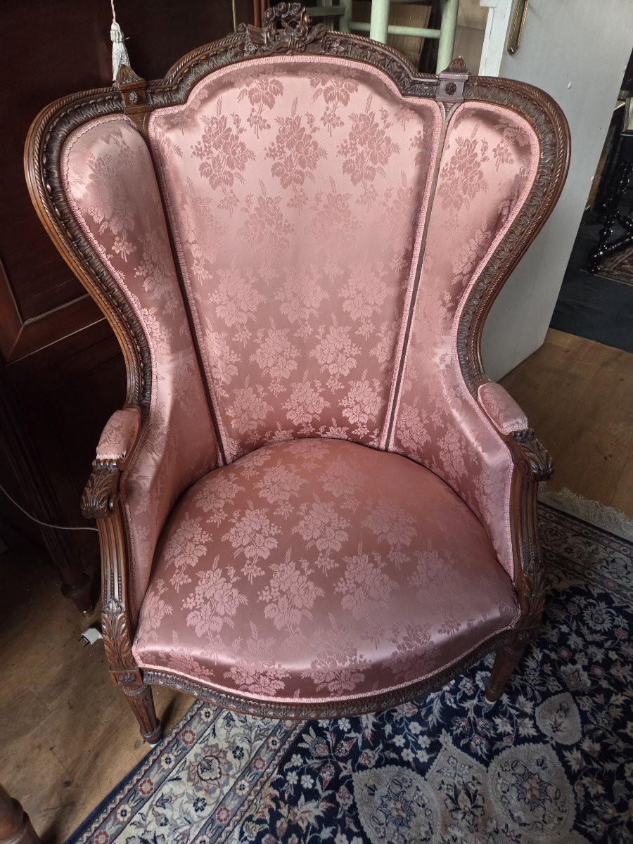 Paire de grandes bergères à oreilles de style Louis XVI en noyer sculpté Napoléon III-photo-4