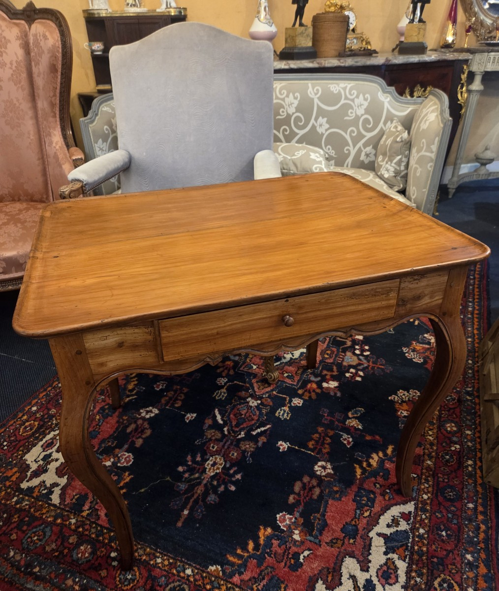 Table cabaret en merisier d'époque Louis XV ( Nantes ou Bordeaux)