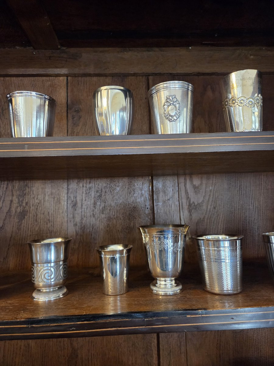 Ensemble de 28 timbales en métal argenté XIXème et XXème siècle .-photo-2