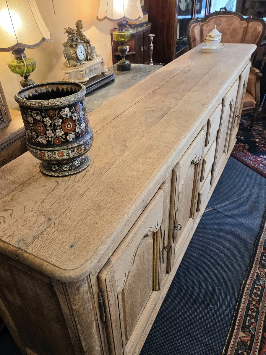 Buffet , enfilade à quatre portes et trois tiroirs en chêne éclairci fin XIXème .-photo-2