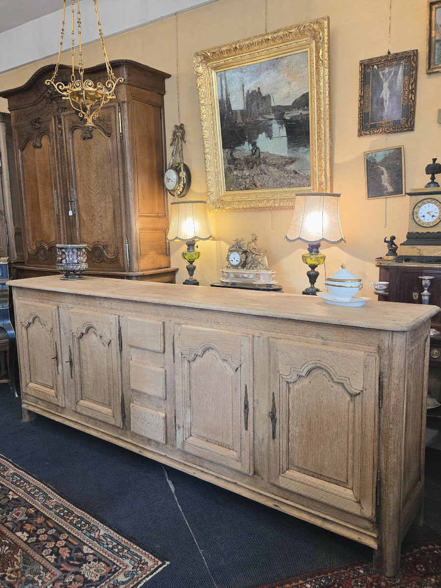 Buffet , enfilade à quatre portes et trois tiroirs en chêne éclairci fin XIXème .-photo-1