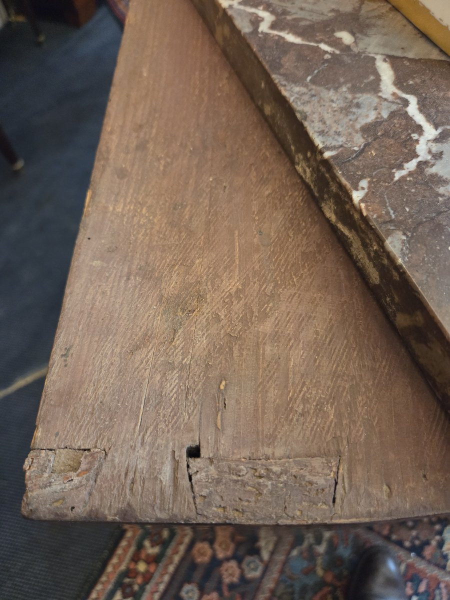 Commode d'époque Régence à façade arbalète en placage d'amarante-photo-7