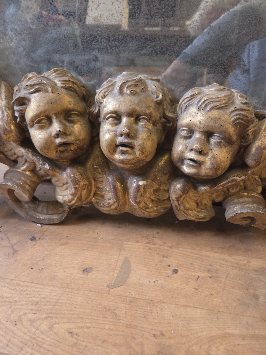 Large Gilded Mirror In The 17th-century Italian Baroque Style, Decorated With Ten Cherub Heads. 160 X 126-photo-4