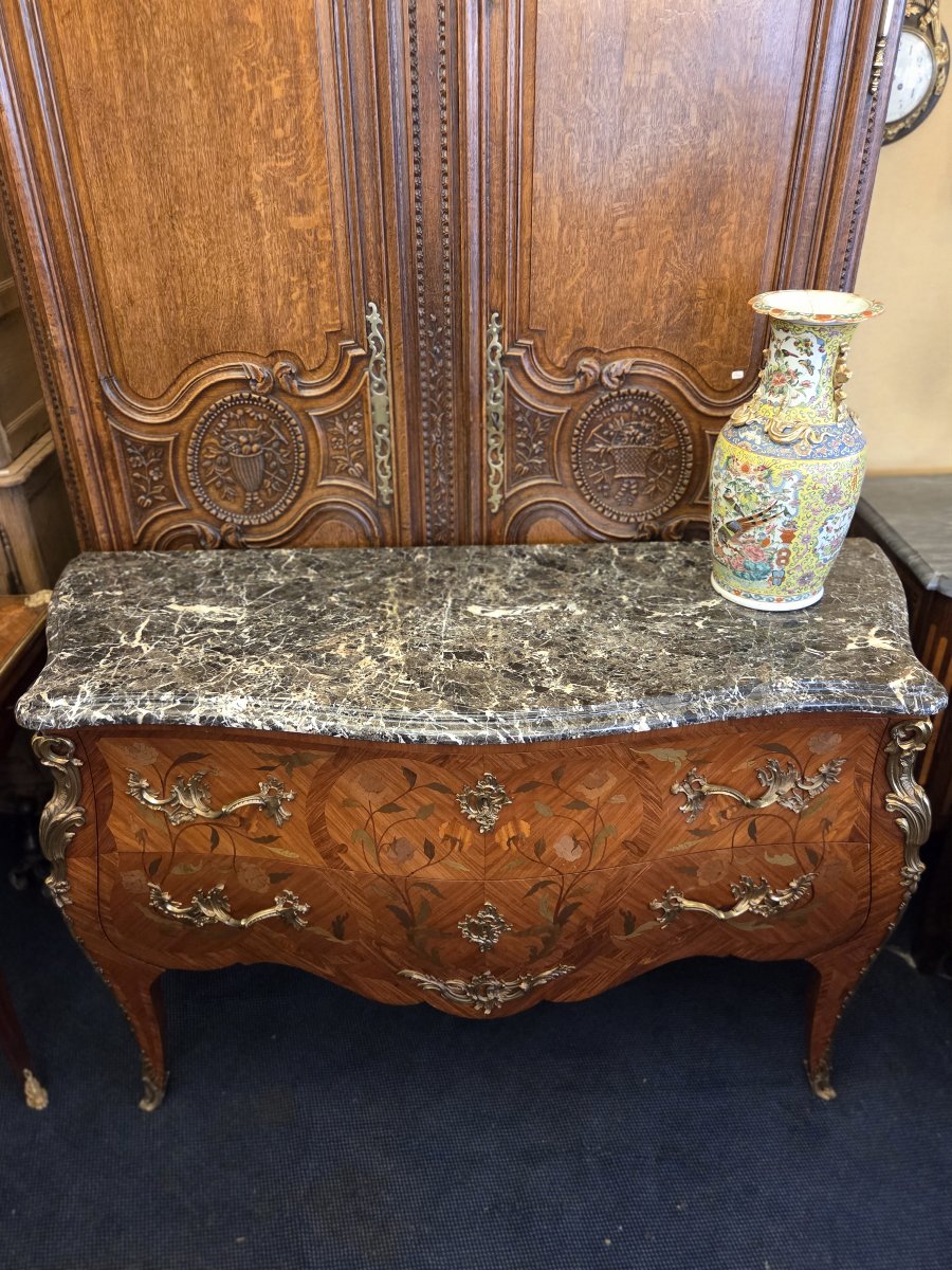 Large, High-sided Chest Of Drawers With Floral Marquetry In The Louis XV Style.-photo-3