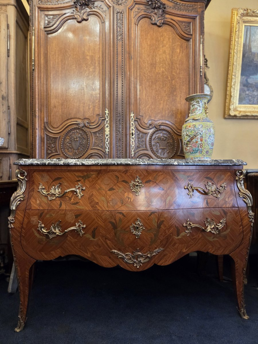 Large, High-sided Chest Of Drawers With Floral Marquetry In The Louis XV Style.-photo-4