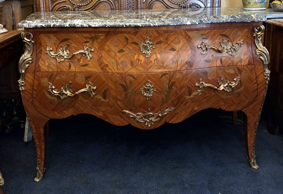 Large, High-sided Chest Of Drawers With Floral Marquetry In The Louis XV Style.