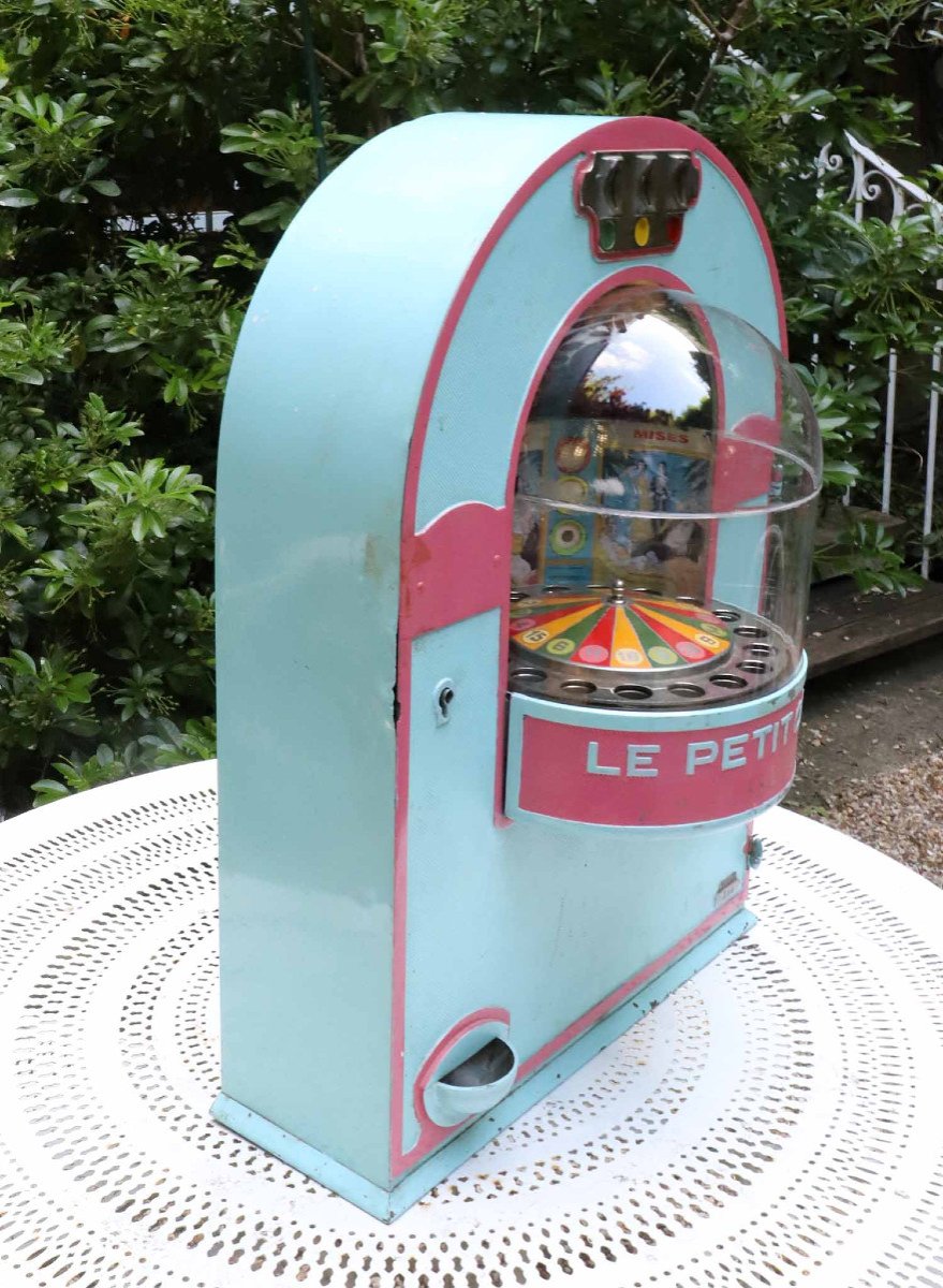 Le Petit Casino One Of The Rarest Slot Machines-photo-8