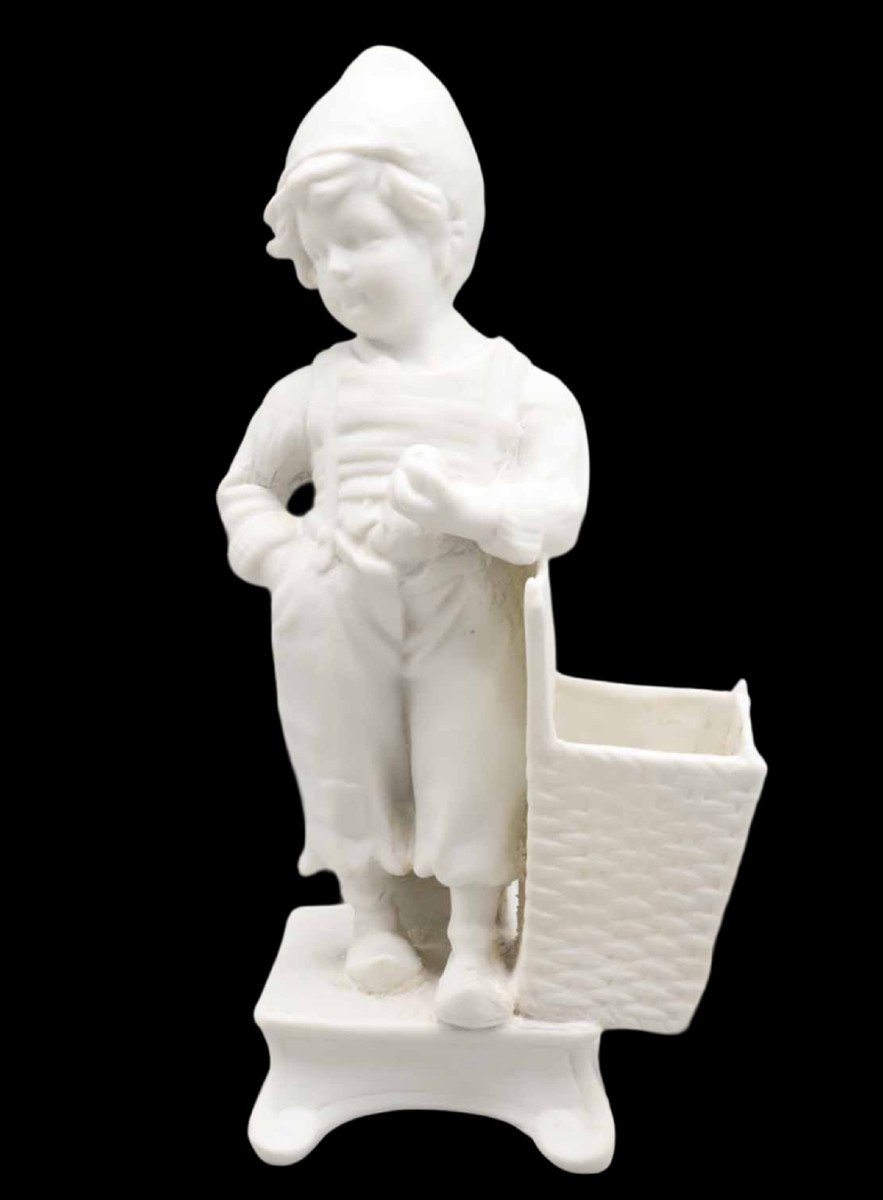 4 Biscuit Statuettes-photo-2