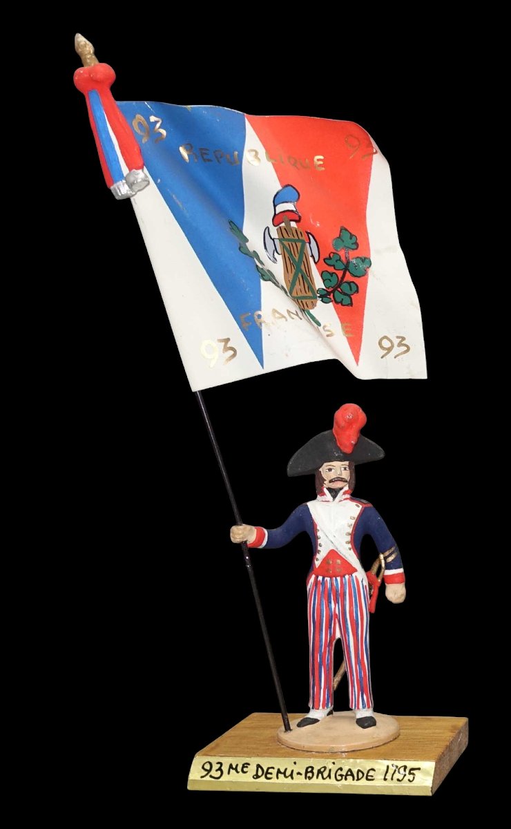 Flag Bearer Figurine 1960 By Guy Renaud.-photo-1
