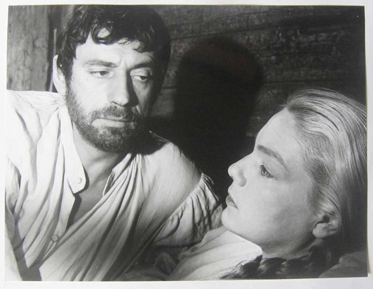 Photographie Yves Montand et Simone Signoret 1957