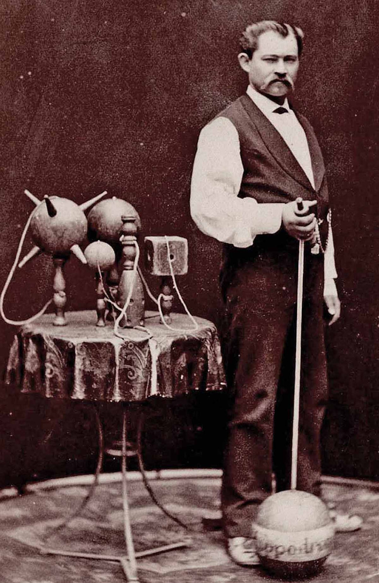 Bilboquets Photograph 1880-photo-2