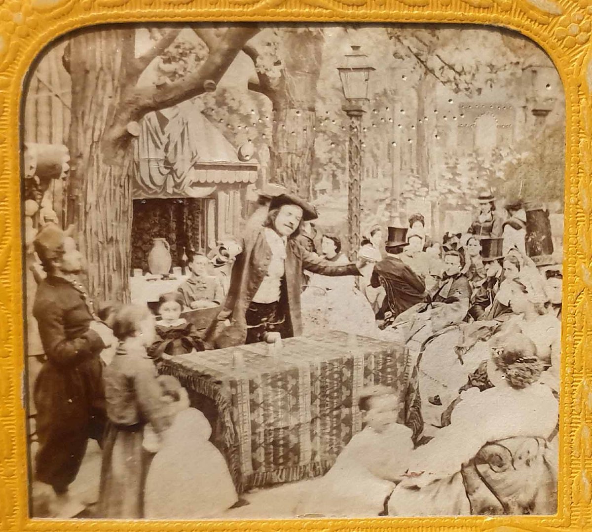 The Stereo Photo Magician, 1860-photo-4