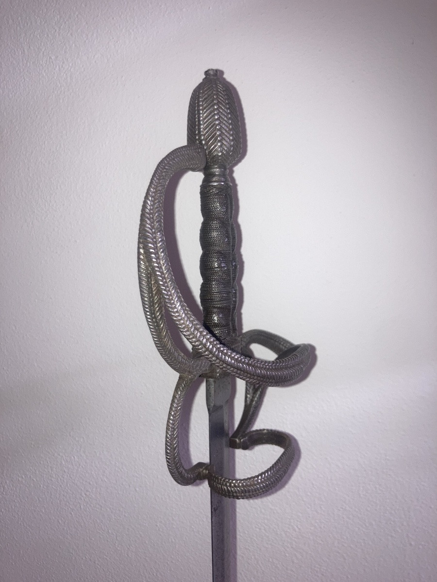 A Fine Victorian Rapier In The XVII Style -photo-2