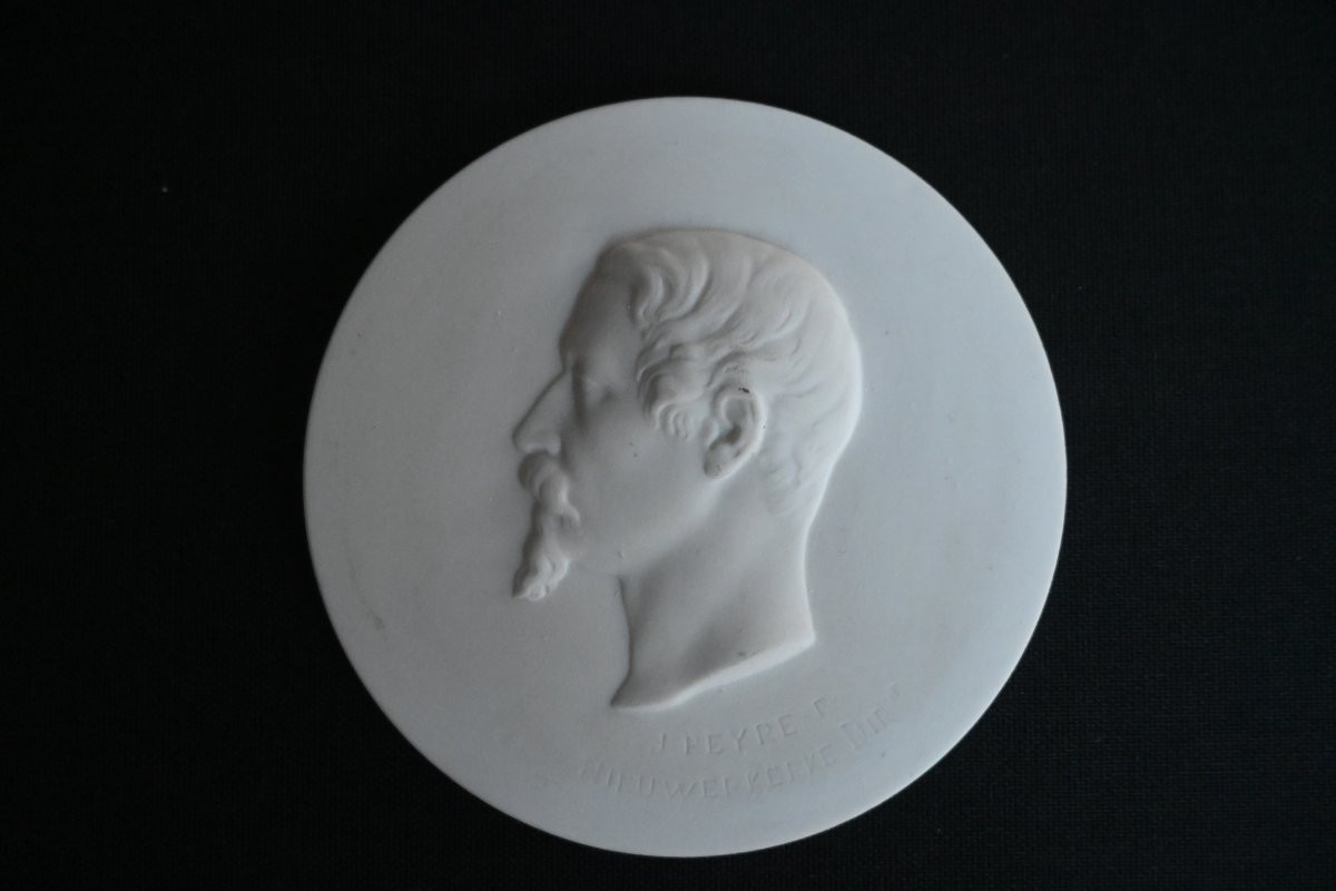 Paire De Médaillons En Biscuit De Sèvres, Représentantnapoléon III Et d'Eugénie-photo-6