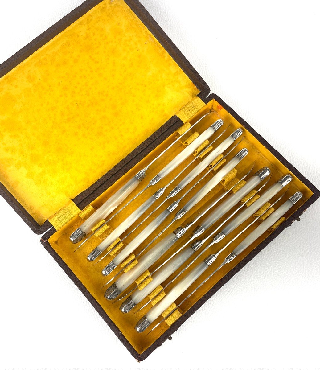 Twelve Knives With Pointed Silver Blade And Mother-of-pearl Handle-photo-5