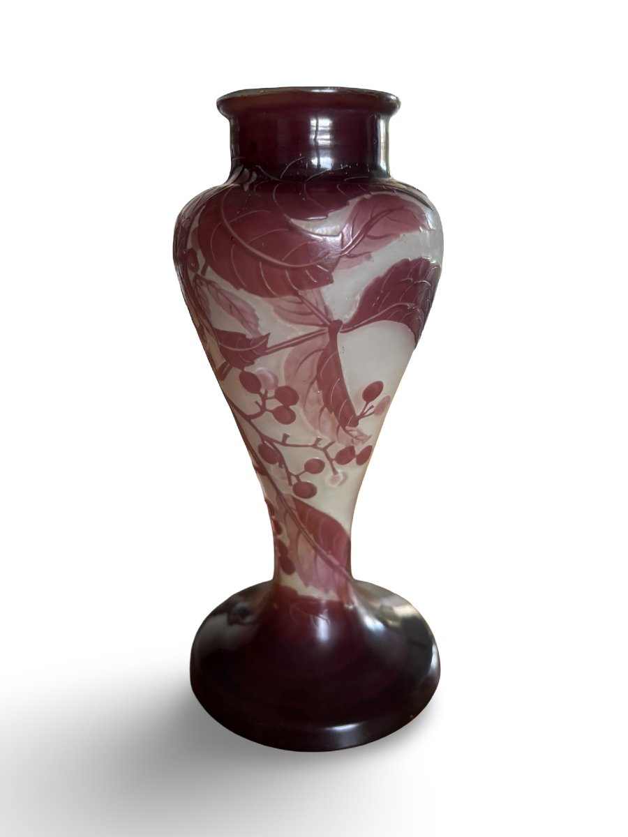 Vase Balustre Signé Gallé à Décor De Vigne Vierge Blanc Et Violet En Pâte De Verre-photo-4