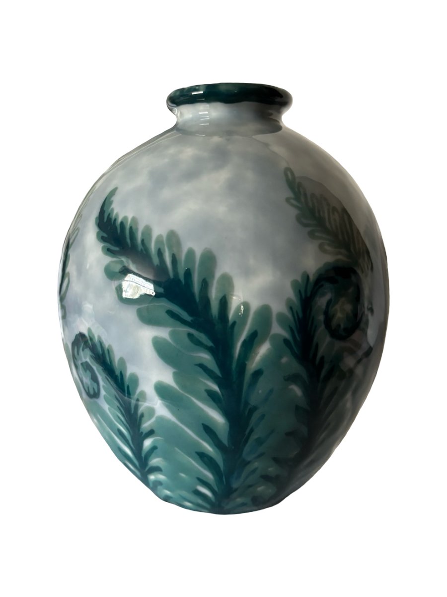 Vase Camille Tharaud modèle Fougères en porcelaine de Limoges-photo-3