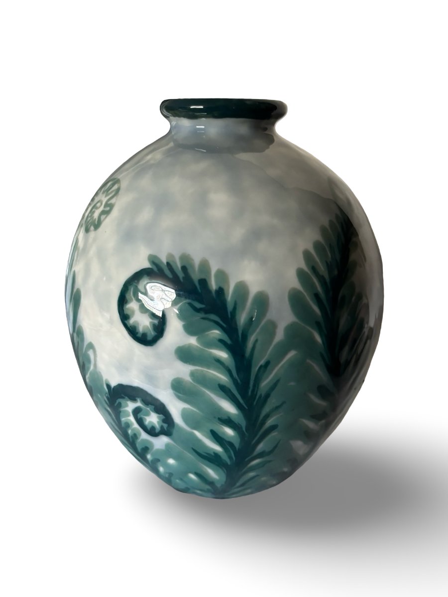 Vase Camille Tharaud modèle Fougères en porcelaine de Limoges-photo-1