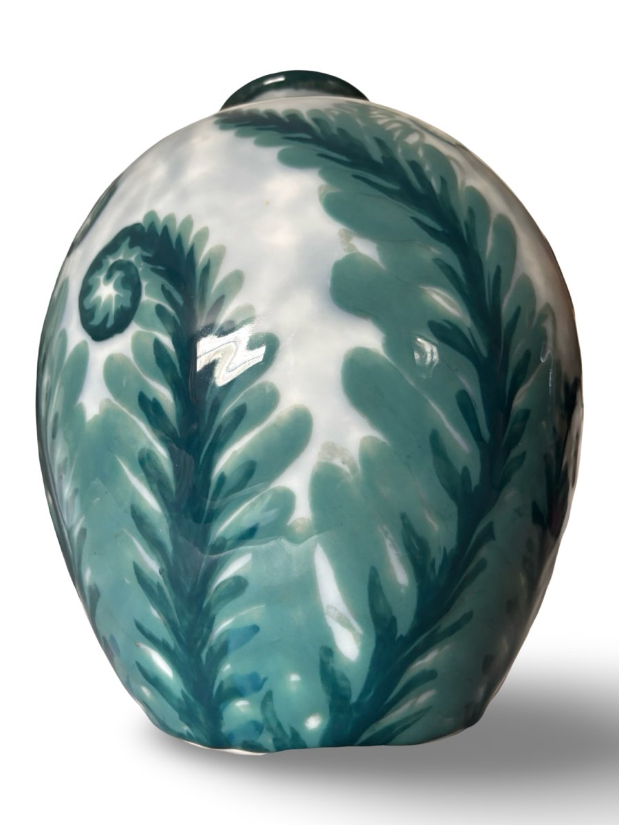 Vase Camille Tharaud modèle Fougères en porcelaine de Limoges-photo-2