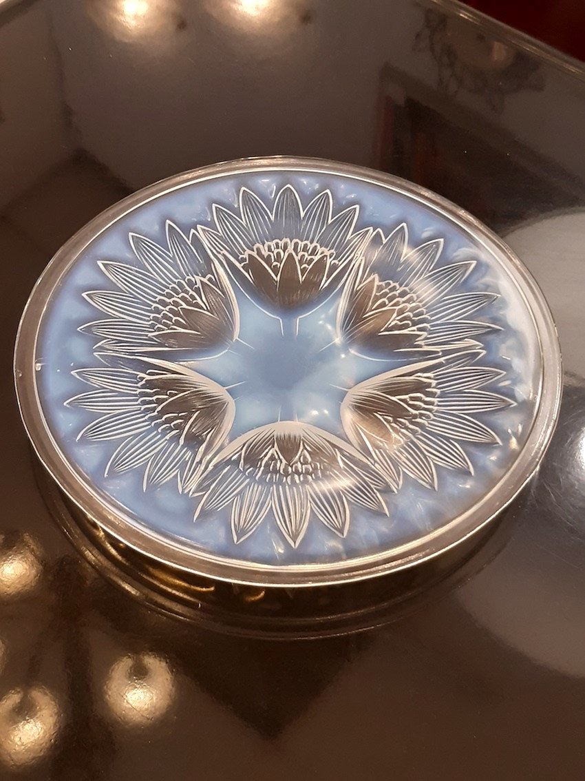 Art Deco 1930 - Coupe Plat Verre Opalescent Fleur Lotus Nénuphar Géométrique P. D’avesn Signé-photo-2