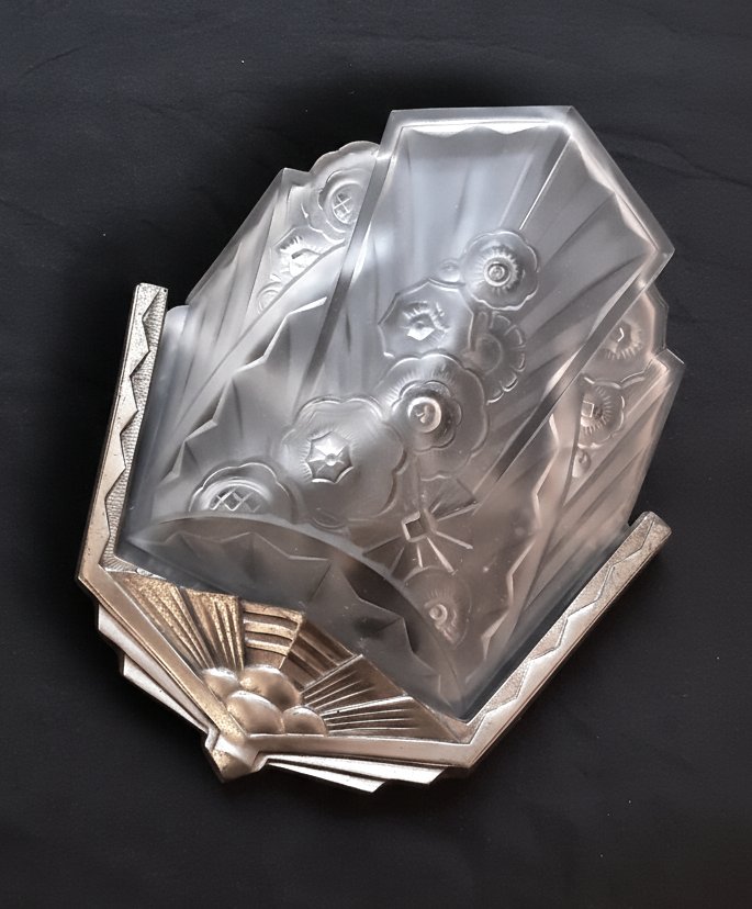 Art Deco 1930 Paire d’appliques signées verre metal lampes murales art déco luminaire verrerie -photo-3