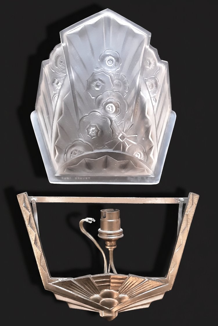 Art Deco 1930 Paire d’appliques signées verre metal lampes murales art déco luminaire verrerie -photo-2