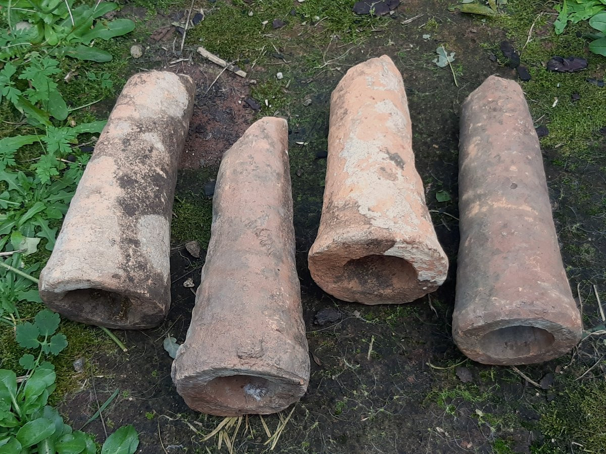 Curiosity - 4 Pieces Of Terracotta, Roman-style Drain Pipe, 2nd-15th Century Ad-photo-2
