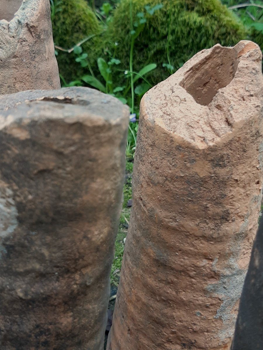 Curiosity - 4 Pieces Of Terracotta, Roman-style Drain Pipe, 2nd-15th Century Ad-photo-1