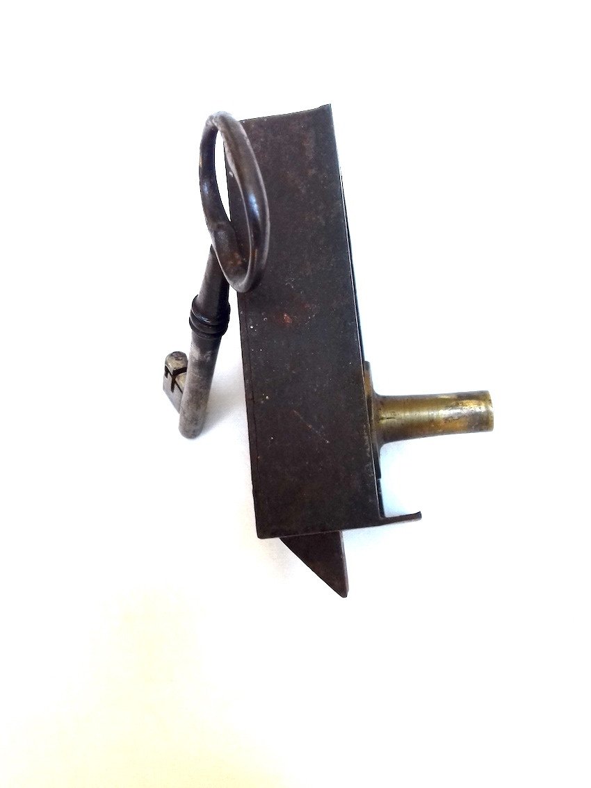 18th C. Wrought Iron Lock And Key For Furniture Door Chest Trunk Cabinet-photo-6
