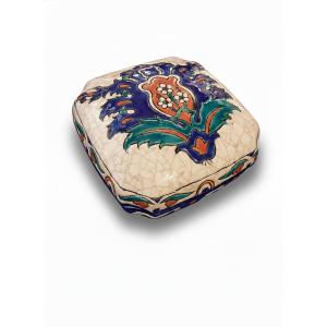 Keramis - 1930 Art Deco Candy Box - Crackled Ceramic, Colored Glaze, Stylized Design. Signed