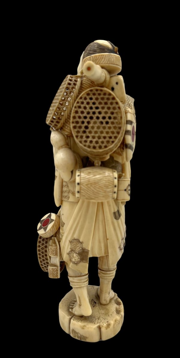 Okimono Basket Seller-photo-3